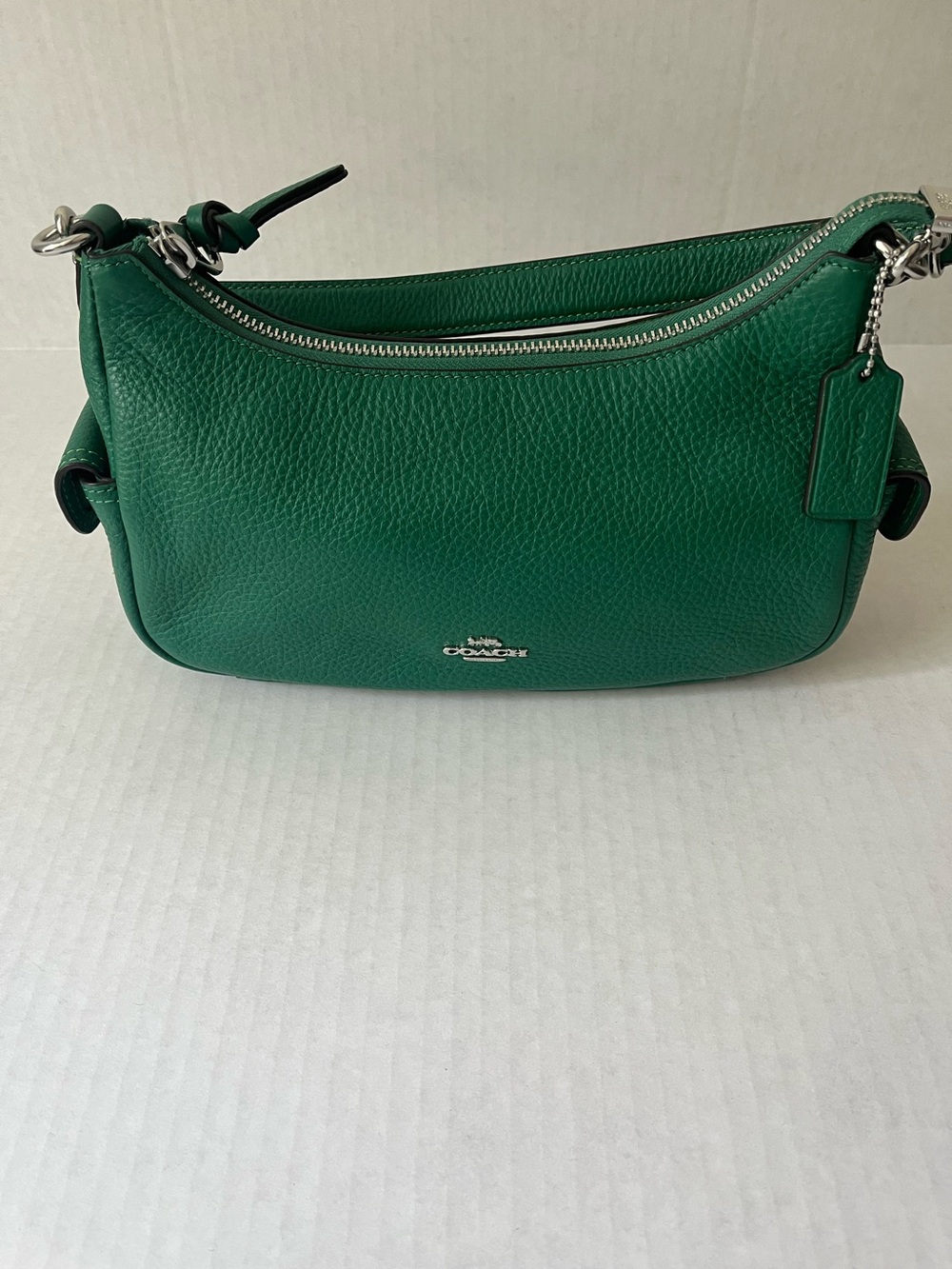 COACH Pennie Shoulder Bag 25 Green C7222 - Picture 4 of 13